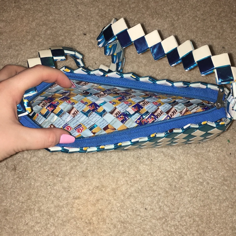 Purse - Picture 2 of 2